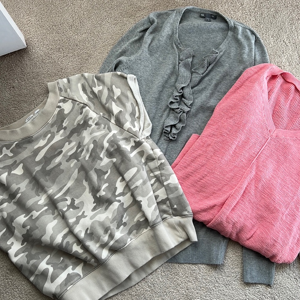 Lot of 3 gap tops